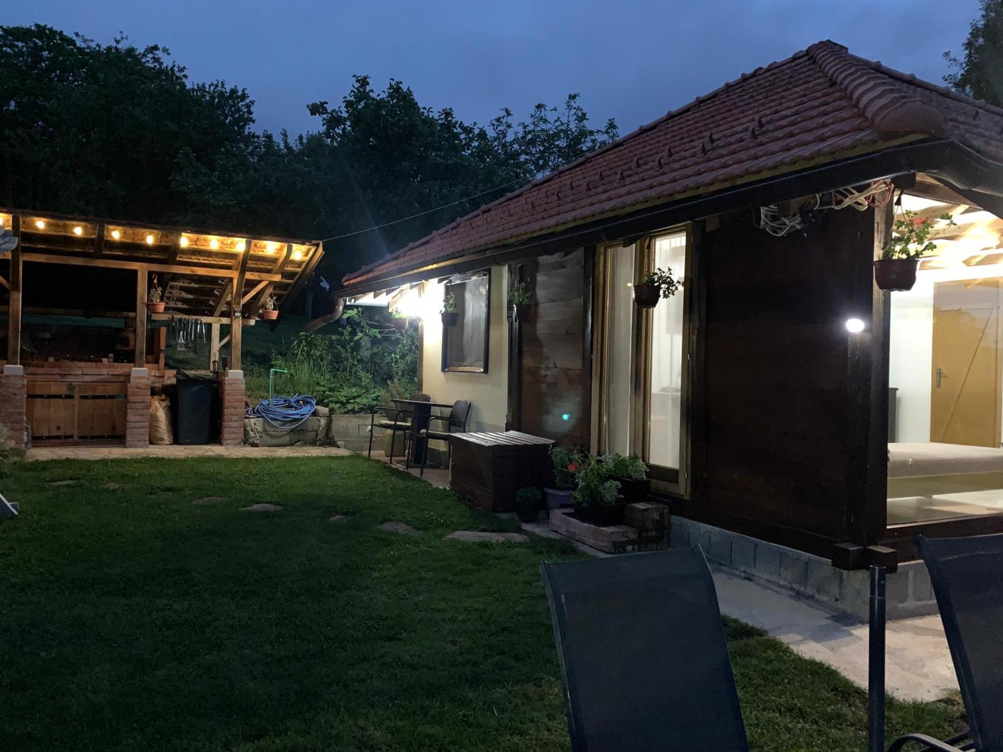 Apartmani Lunija Gornji Milanovac Exterior photo